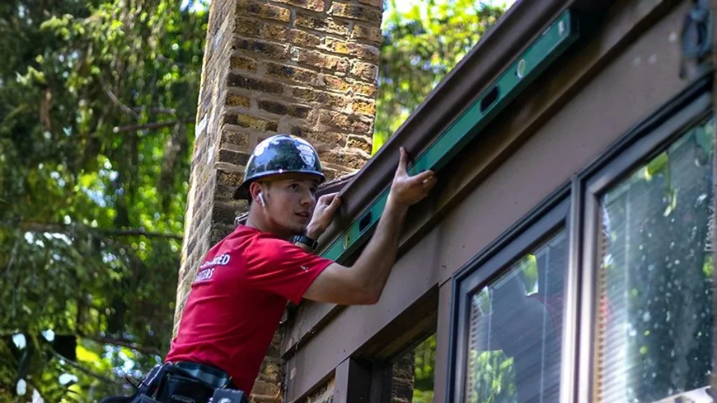 Do Gutter Guards Cause Ice Dams on Roofs